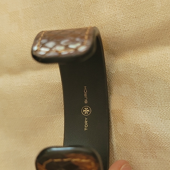 Tory Burch bangle - Picture 3 of 7